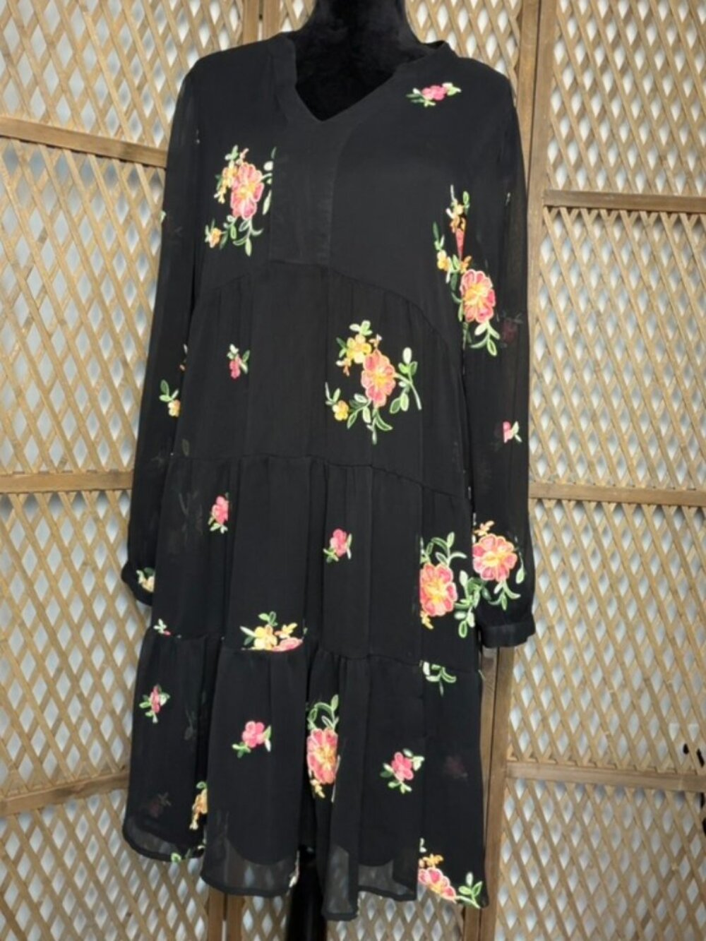 Figueroa & Flower XL Black Embroidered Floral Sheer Top Tiered Midi Dress Boho